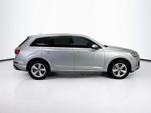 Florett Silver Metallic 2022 Audi Q7 45 Premium Plus