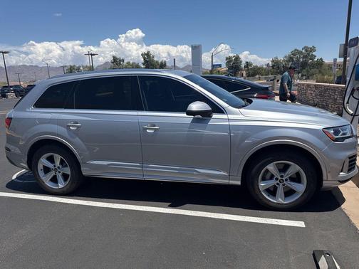 Florett Silver Metallic 2022 Audi Q7 45 Premium Plus