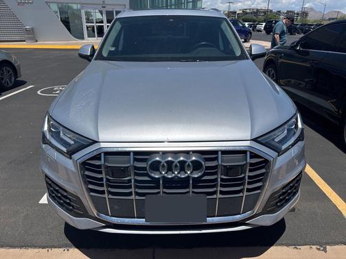 Florett Silver Metallic 2022 Audi Q7 45 Premium Plus