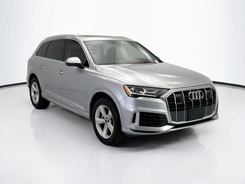 Florett Silver Metallic 2022 Audi Q7 45 Premium Plus
