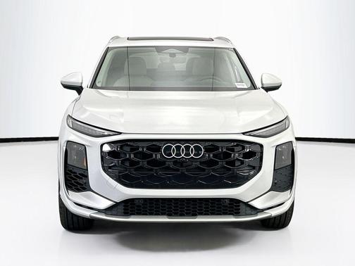 2026 Audi Q3 S line