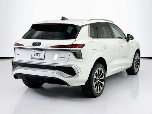Arkona White 2026 Audi Q3 TFSI quattro S tronic