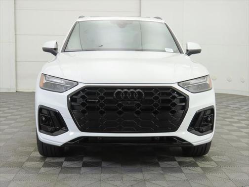 2024 Audi Q5 e 55 S line Premium Plus