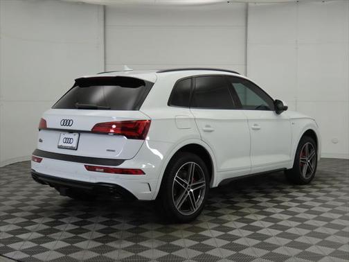 2024 Audi Q5 e 55 S line Premium Plus