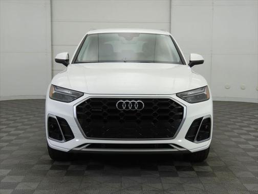2024 Audi Q5 45 S line Premium
