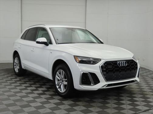 2024 Audi Q5 45 S line Premium