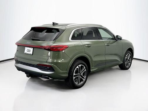 2025 Audi Q5 Premium Plus
