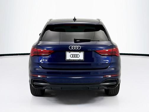 Navarra Blue Metallic 2022 Audi Q3 45 S line Premium Plus