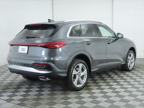 2025 Audi Q5 Premium Plus