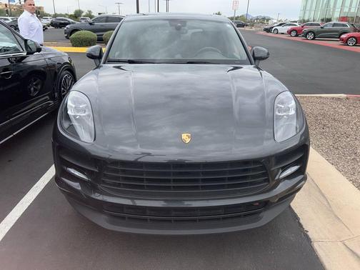 2021 Porsche Macan Base