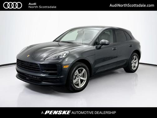 2021 Porsche Macan Base