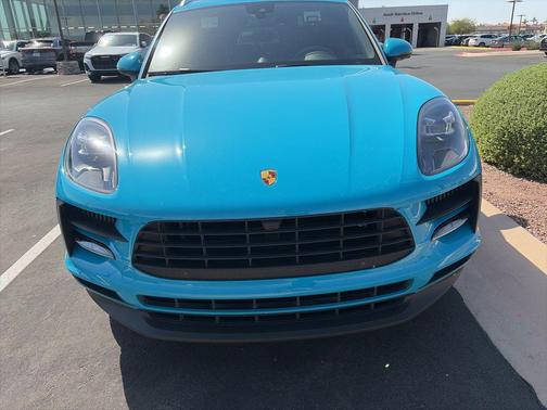Miami Blue 2021 Porsche Macan Macan S