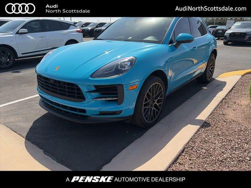 Miami Blue 2021 Porsche Macan Macan S