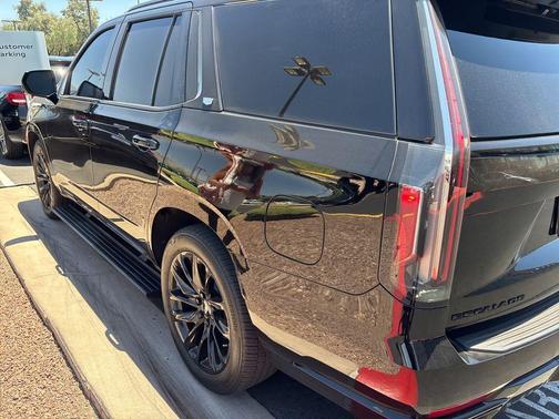2023 Cadillac Escalade Sport Platinum