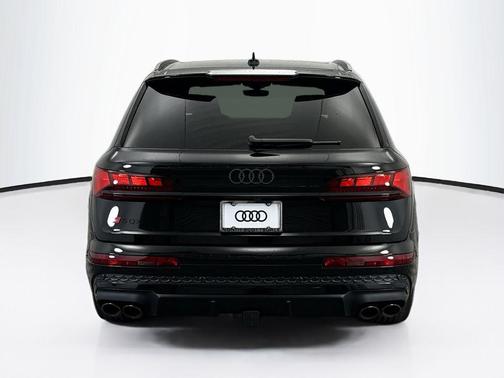 2026 Audi SQ7 4.0T Prestige