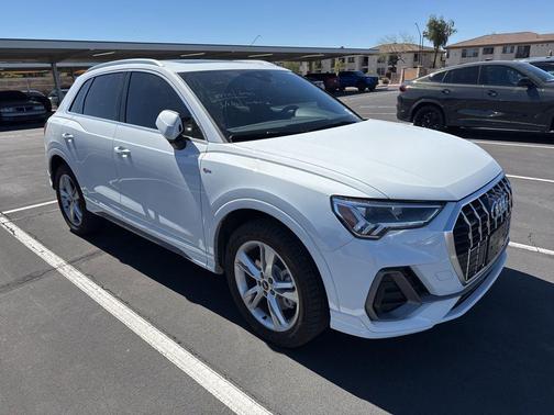 2024 Audi Q3 45 S line Premium Plus