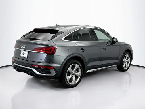 2022 Audi Q5 45 S line Premium Plus