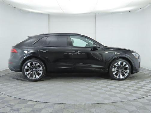 2025 Audi Q8 55 Prestige
