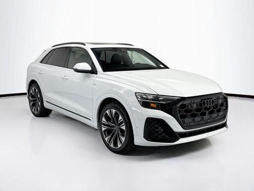 Glacier White Metallic 2026 Audi Q8 55 Premium Plus