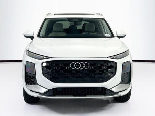 Arkona White 2026 Audi Q3 TFSI quattro S tronic