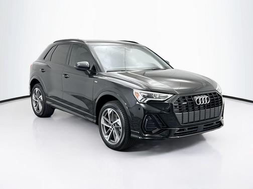 2025 Audi Q3 Premium 45 TFSI S line quattro Tiptronic