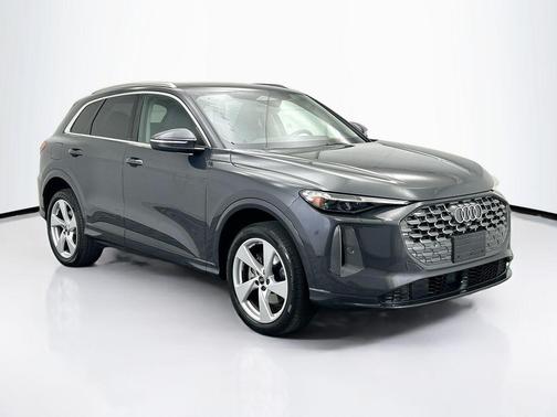 2025 Audi Q5 Premium Plus