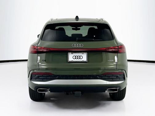 District Green Metallic 2026 Audi Q5 Premium Plus TFSI quattro S tronic