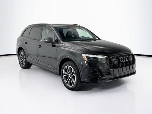 Mythos Black Metallic 2026 Audi Q7 45 Premium Plus