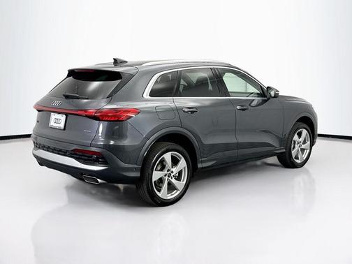 2025 Audi Q5 Prestige TFSI quattro S tronic