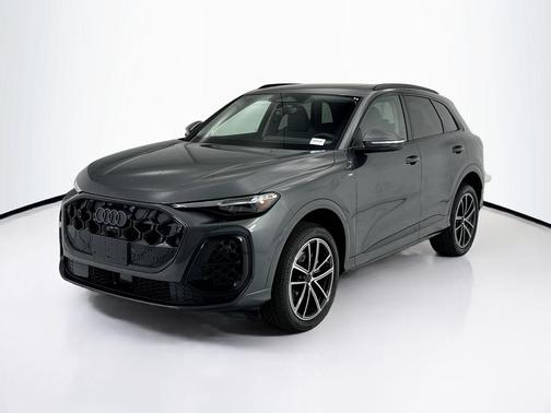 Tambora Gray Metallic 2026 Audi Q5 Premium Plus TFSI quattro S tronic