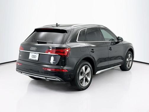 2023 Audi Q5 40 Premium Plus