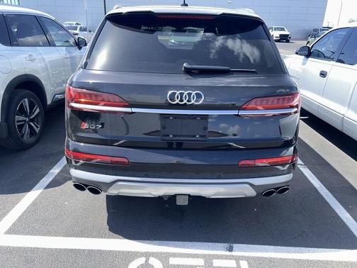 Orca Black Metallic 2021 Audi SQ7 4.0T Premium Plus
