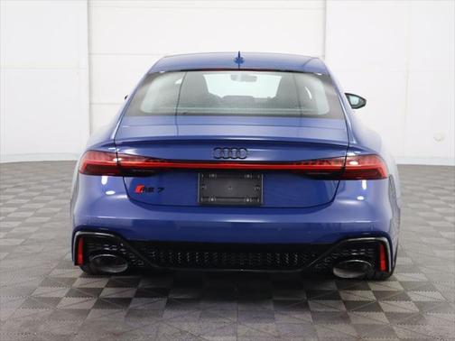 2025 Audi RS 7 4.0T Performance