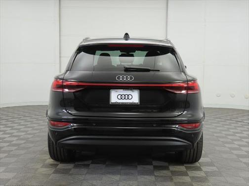 2025 Audi Q6 e-tron Premium Plus quattro