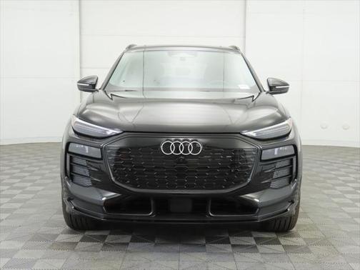 2025 Audi Q6 e-tron Premium Plus quattro