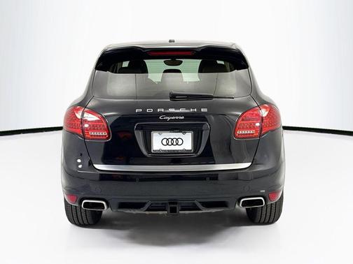 Black 2014 Porsche Cayenne Diesel