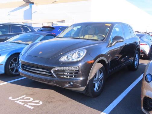 Black 2014 Porsche Cayenne Diesel