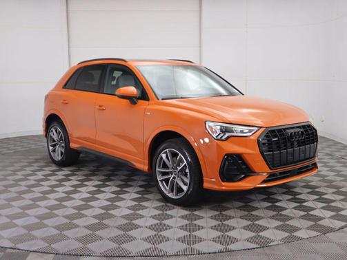 2025 Audi Q3 Premium 45 TFSI S line quattro Tiptronic