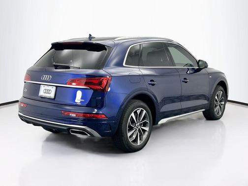 2022 Audi Q5 45 S line Premium