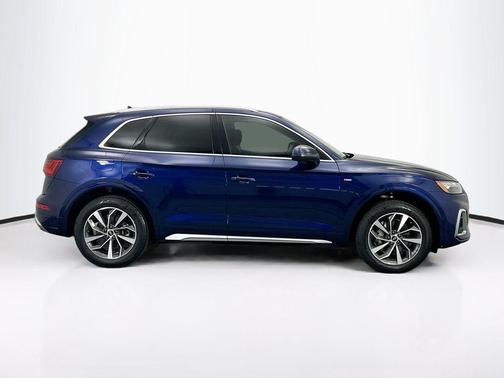 2022 Audi Q5 45 S line Premium