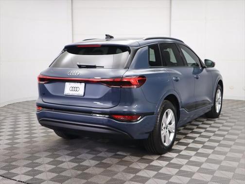 2025 Audi Q6 e-tron Premium Plus