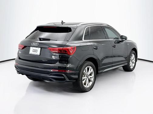 2023 Audi Q3 45 S line Premium Plus
