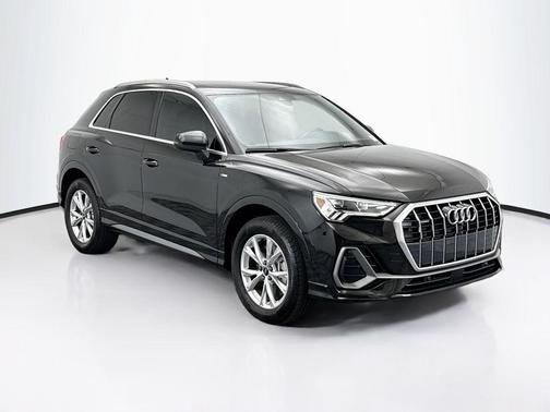 2023 Audi Q3 45 S line Premium Plus
