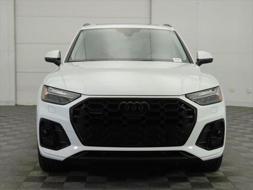 2022 Audi Q5 45 S line Prestige