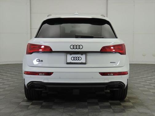 2022 Audi Q5 45 S line Prestige