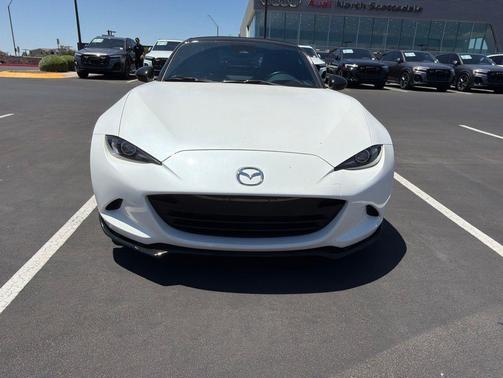 Snowflake White Pearl Mica 2024 Mazda MX-5 Miata Club