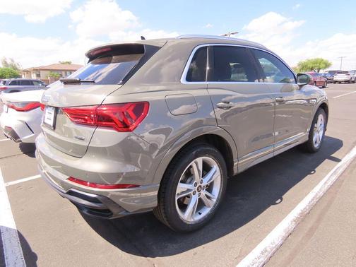 2022 Audi Q3 45 S line Premium Plus