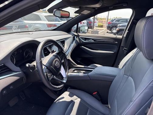 2023 Buick Enclave Essence AWD