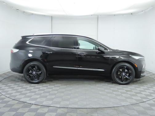 2023 Buick Enclave Essence AWD