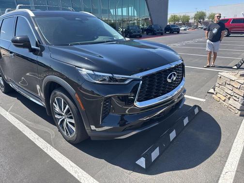 Mineral Black 2023 INFINITI QX60 SENSORY